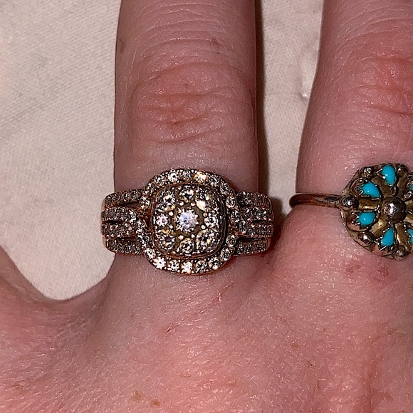 Rose Gold • Engagement Ring • Everyday Ring - Picture 4 of 7